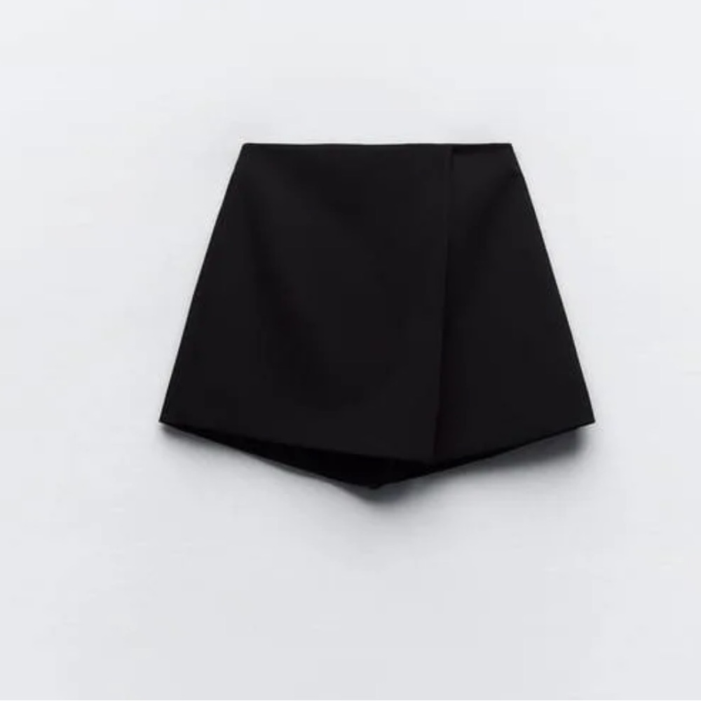 Zara Black Asymmetric Mini Skort